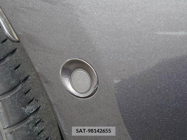 Toyota PRIUS 2016-05 281853-6