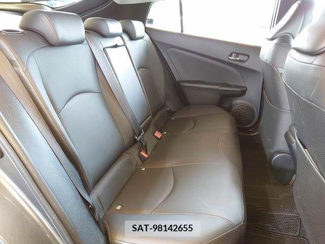 Toyota PRIUS 2016-05 281853-8