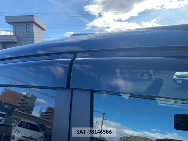 Toyota SPADE 2016-03 210886-21