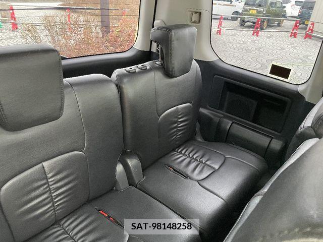 Toyota VOXY 2013-02 214289-6