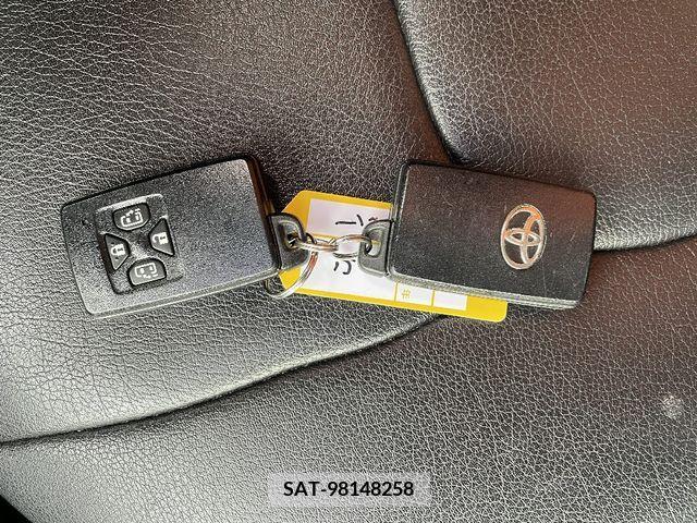 Toyota VOXY 2013-02 214289-9
