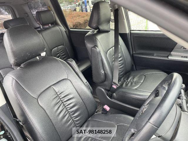 Toyota VOXY 2013-02 214289-4