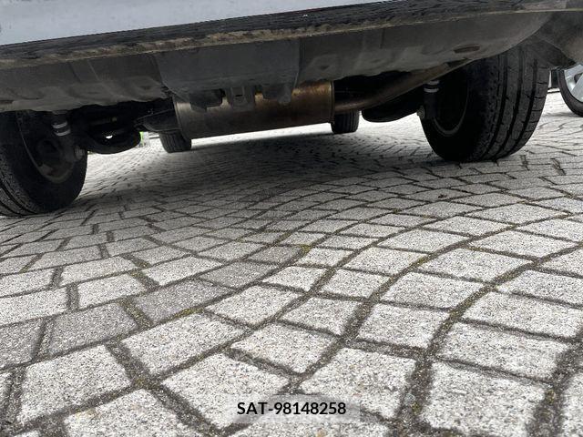 Toyota VOXY 2013-02 214289-24