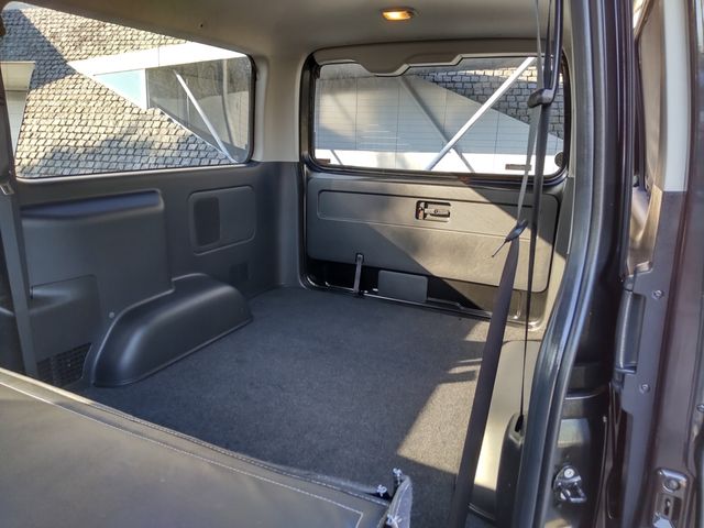 Toyota HIACE VAN 2022-02 7456-20