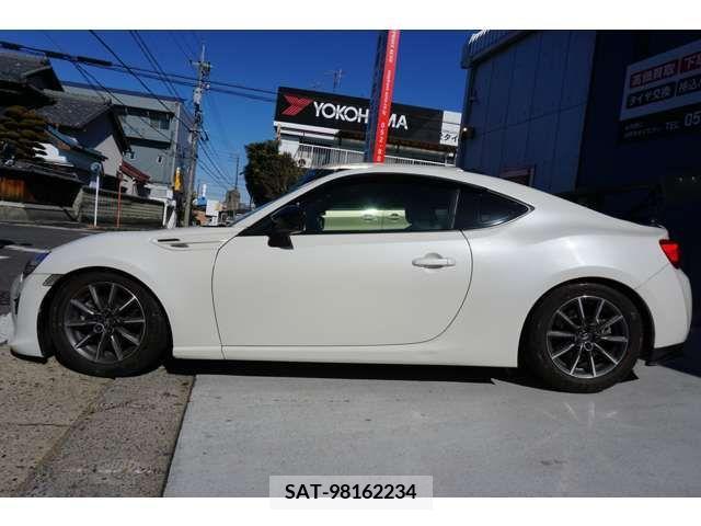 Toyota 86 2017-06 218693-17