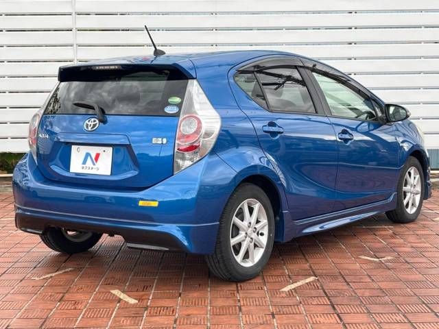 Toyota AQUA 2012-12 196061-16