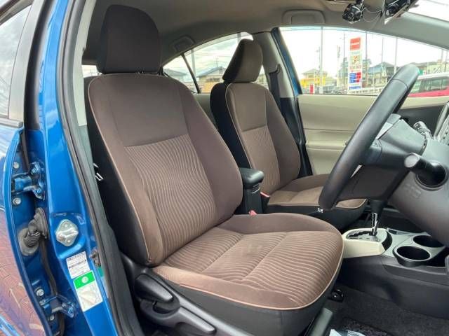 Toyota AQUA 2012-12 196061-8