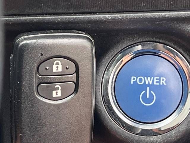 Toyota AQUA 2012-12 196061-7