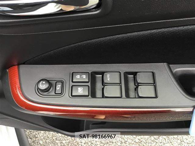 Suzuki SWIFT 2023-01 373439-6