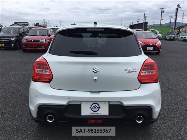 Suzuki SWIFT 2023-01 373439-28