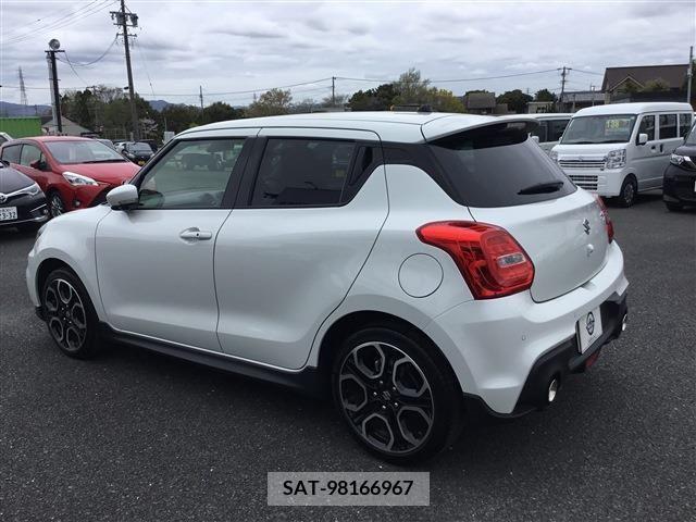 Suzuki SWIFT 2023-01 373439-27
