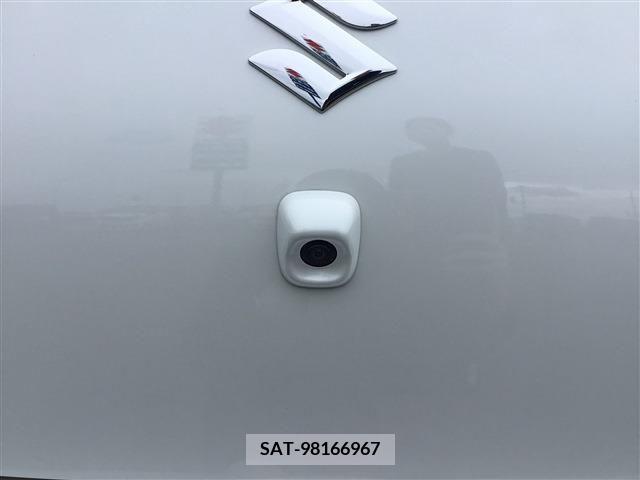 Suzuki SWIFT 2023-01 373439-4
