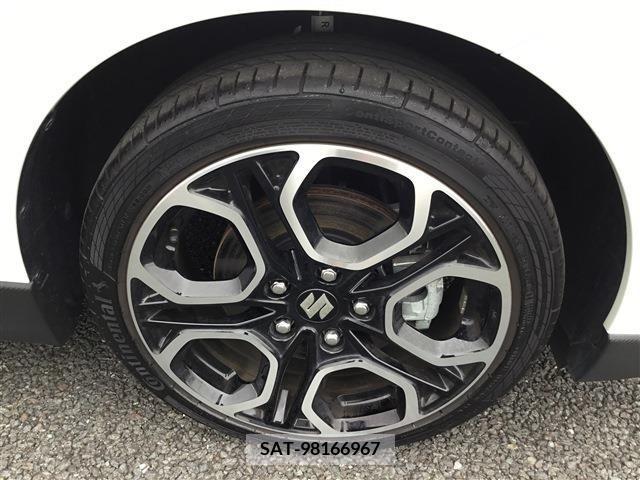 Suzuki SWIFT 2023-01 373439-9