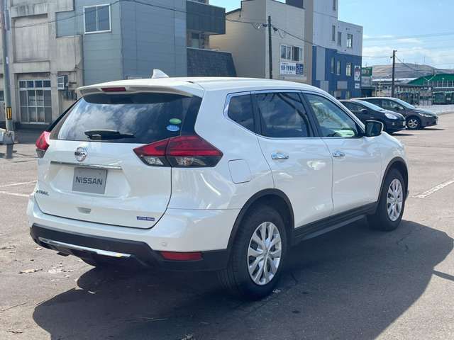 Nissan X-TRAIL 2018-01 7541-1