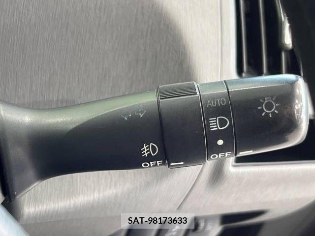Toyota PRIUS ALPHA 2013-08 282500-5