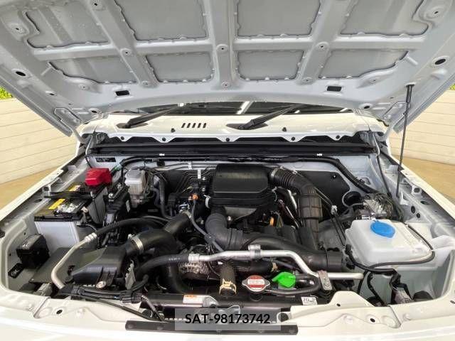 Suzuki JIMNY 2023-11 380659-18