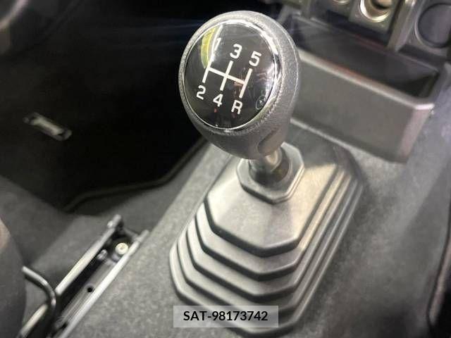 Suzuki JIMNY 2023-11 380659-2