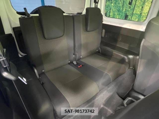 Suzuki JIMNY 2023-11 380659-9