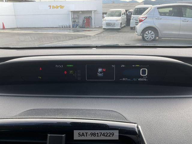 Toyota PRIUS 2020-10 330990-17
