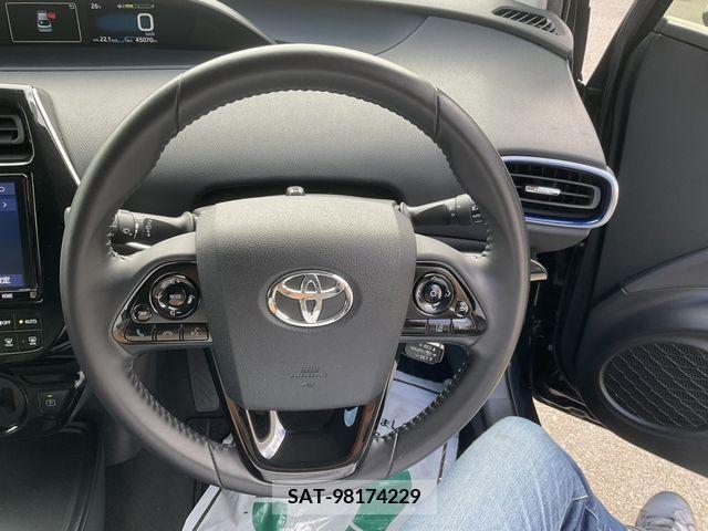 Toyota PRIUS 2020-10 330990-19