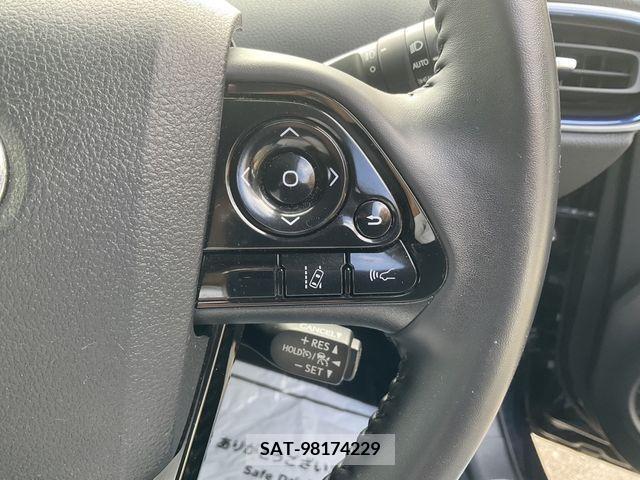Toyota PRIUS 2020-10 330990-20