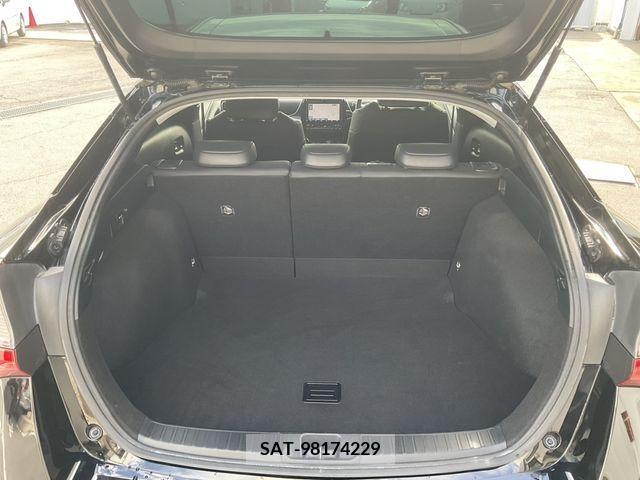 Toyota PRIUS 2020-10 330990-23