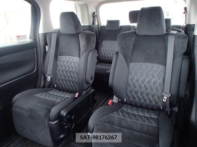 Toyota ALPHARD 2019-06 384461-10