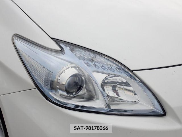 Toyota PRIUS 2011-06 384447-8