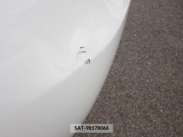 Toyota PRIUS 2011-06 384447-28