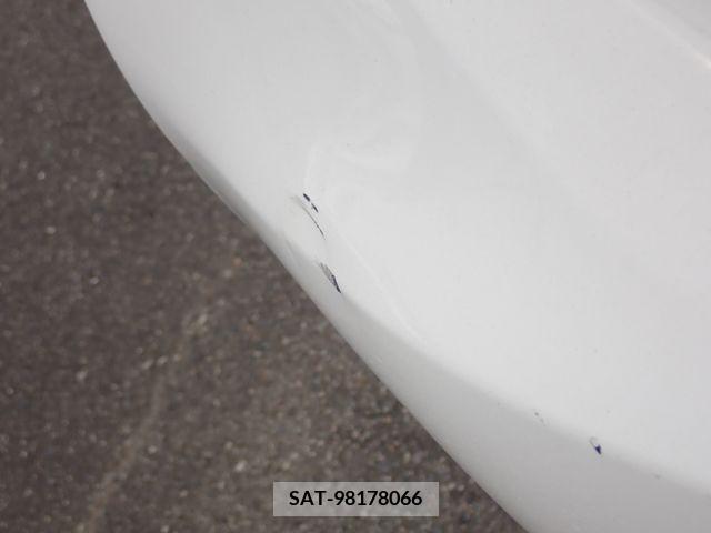 Toyota PRIUS 2011-06 384447-27
