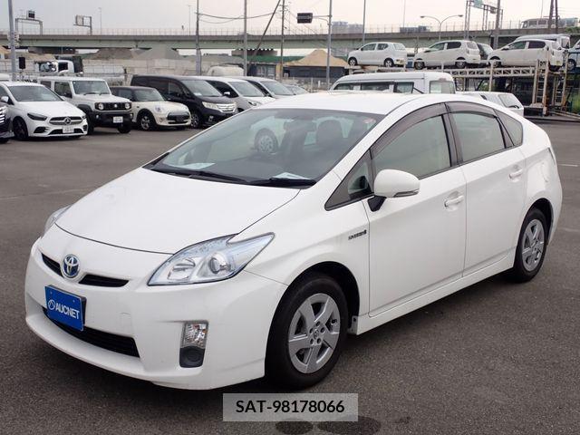 Toyota PRIUS 2011-06 384447-6