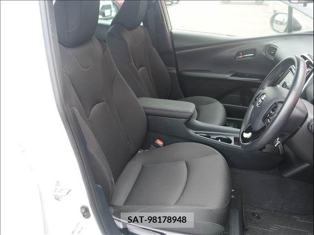 Toyota PRIUS 2020-05 366313-7
