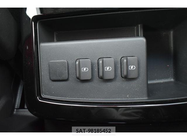 Nissan ELGRAND 2022-07 332776-12