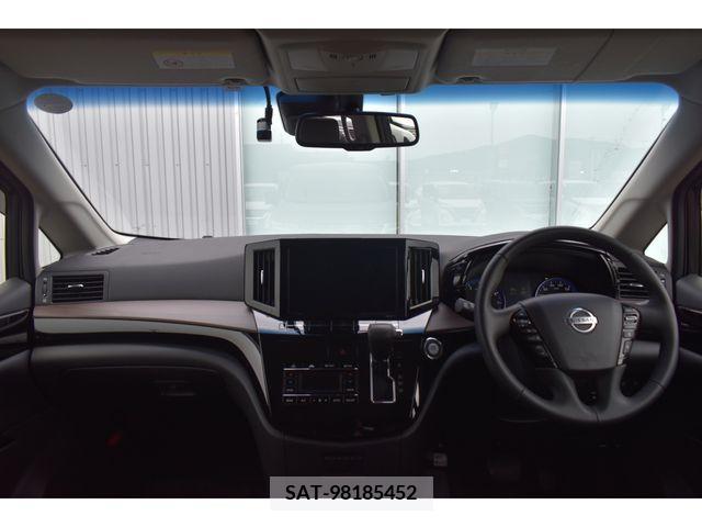 Nissan ELGRAND 2022-07 332776-2