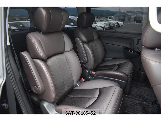 Nissan ELGRAND 2022-07 332776-15