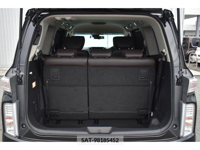 Nissan ELGRAND 2022-07 332776-16
