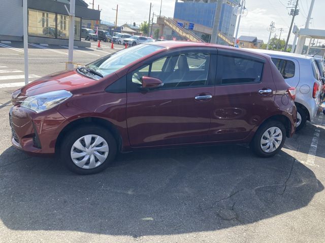 Toyota VITZ 2018-10 9677-4