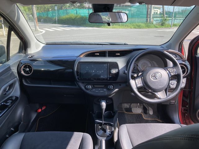 Toyota VITZ 2018-10 9677-7