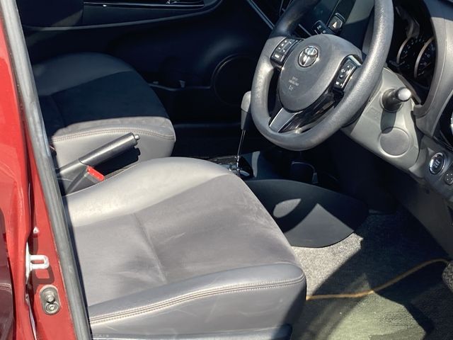 Toyota VITZ 2018-10 9677-14