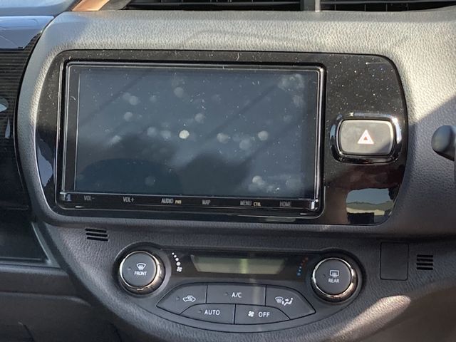 Toyota VITZ 2018-10 9677-9