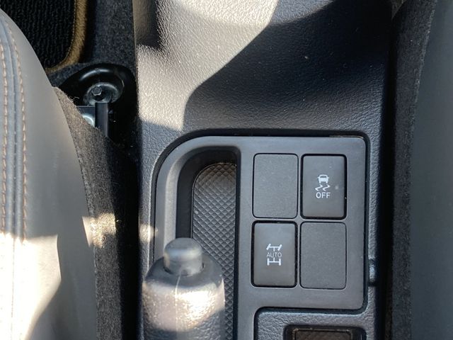 Toyota VITZ 2018-10 9677-12