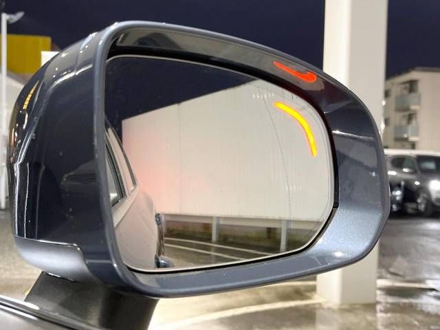 Volvo XC60 2018-05 185916-18