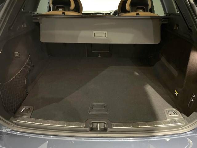 Volvo XC60 2018-05 185916-10