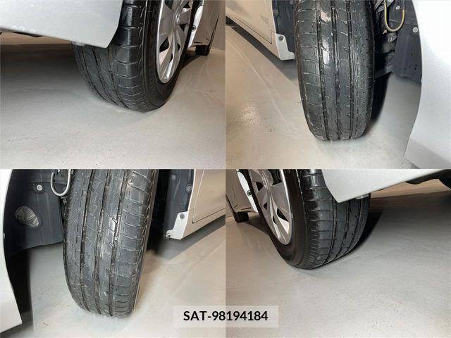 Toyota NOAH 2014-09 371947-27
