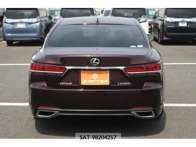 Lexus LS 2019-01 233362-6