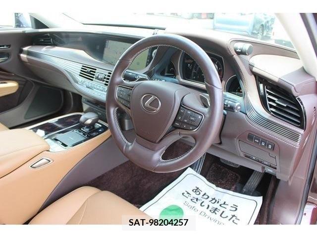 Lexus LS 2019-01 233362-12