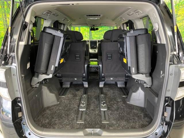 Toyota VELLFIRE 2012-11 8243-10