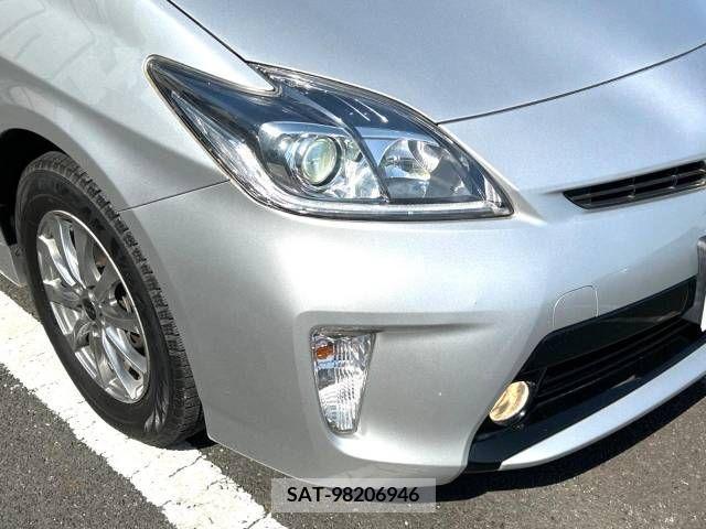 Toyota PRIUS 2014-09 385905-10