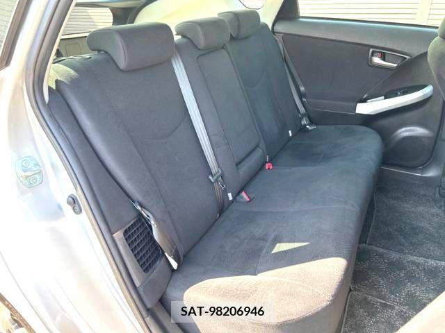 Toyota PRIUS 2014-09 385905-7