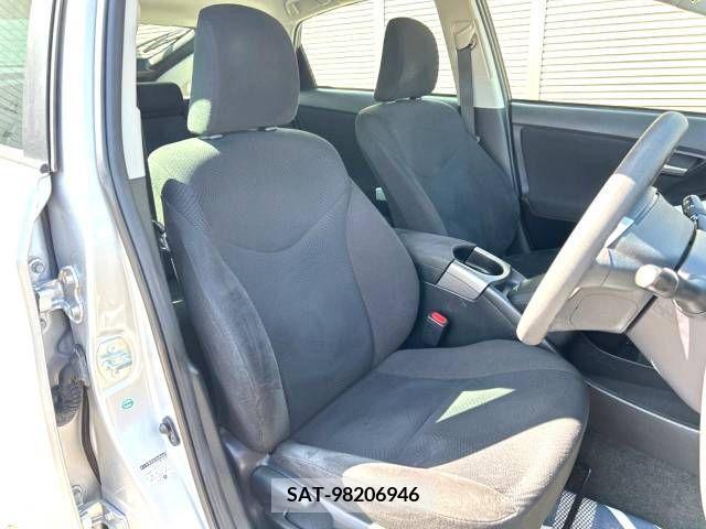 Toyota PRIUS 2014-09 385905-6